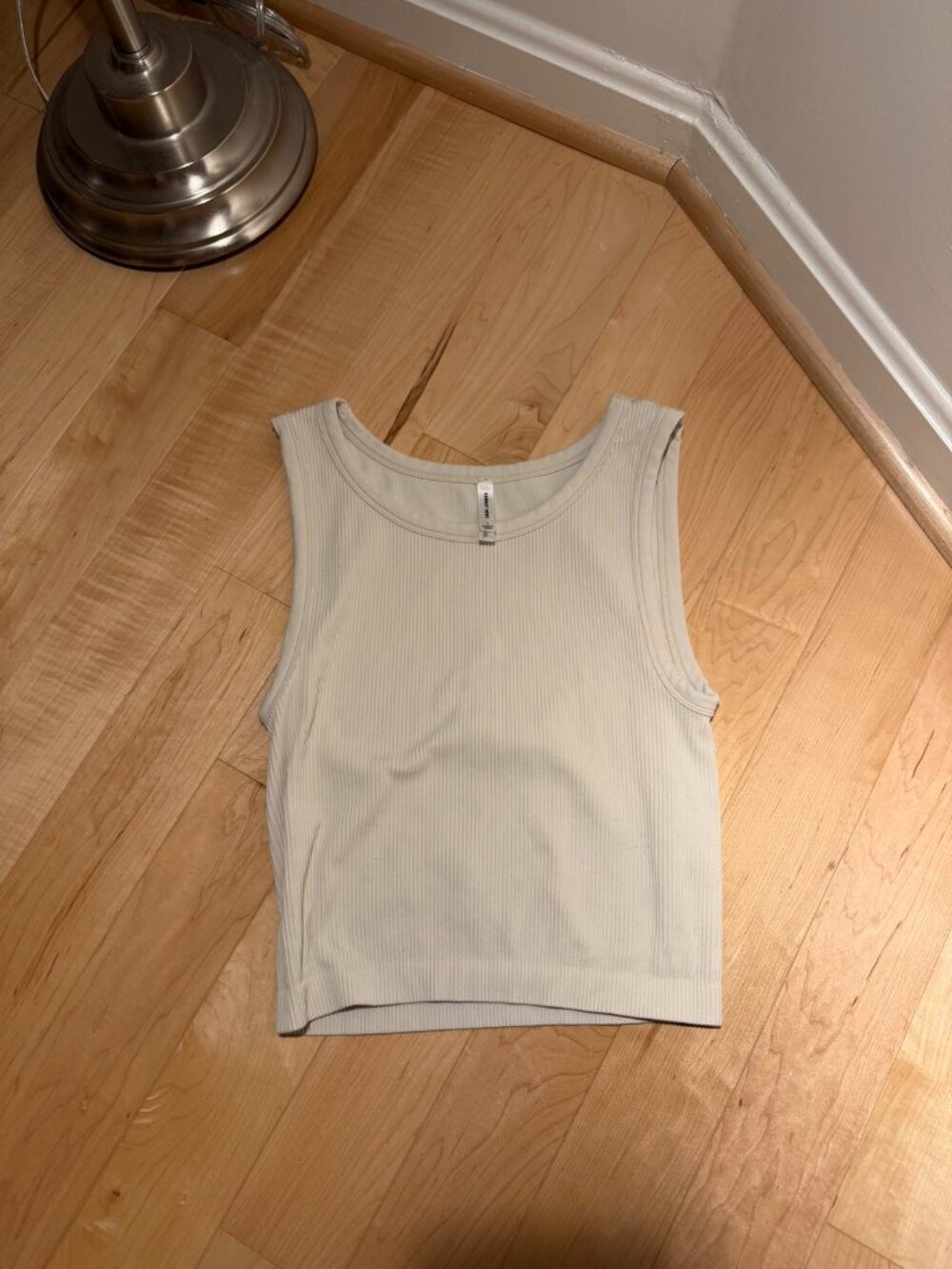 Sunday Best Sinchseamless Tank — Size L (Like New)